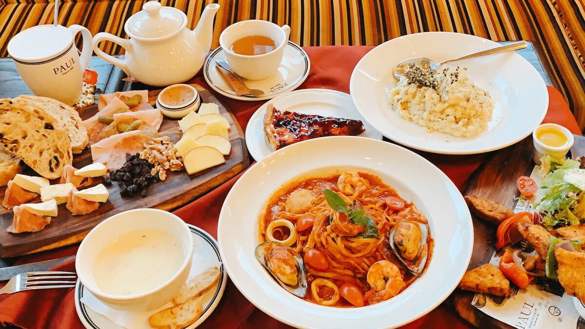 PAUL精選豪華套餐，從開胃菜、主餐到甜點一應俱全