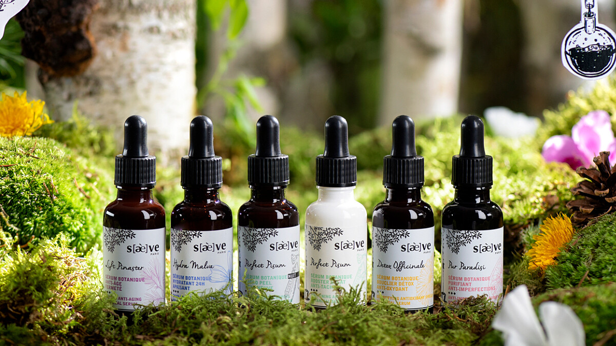 肌膚水力全開！讓天氣極度乾冷的法國人也大讚的藍錦葵24水潤超導保濕精華，沒入手肌膚當然不會水！