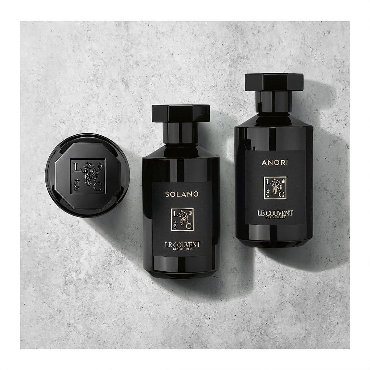 (左) SOLANO撒哈拉&bull;暖風之水、(右) ANORI北極&bull;冷風之水 50ml NT$ 2,100 / 100ml NT$ 3,800