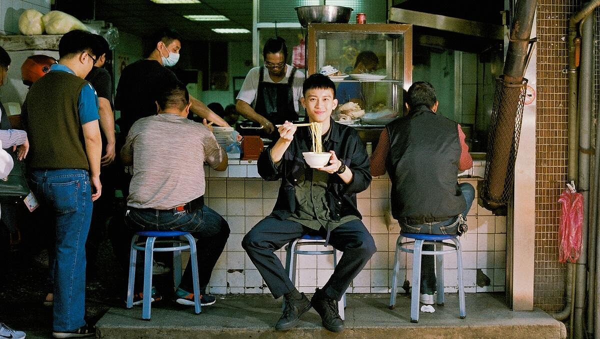 海港男兒的台味魂！不務正業男子Ayo，傳統麵攤「就是樸實，直拳給你」