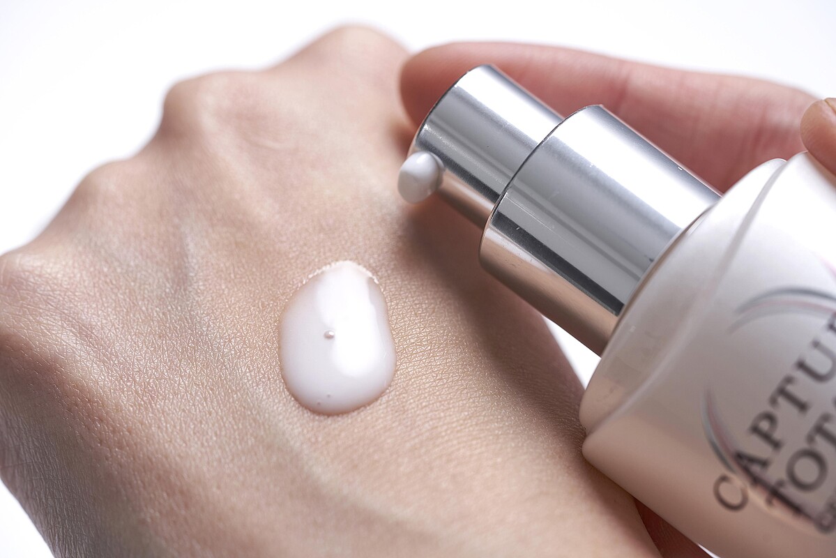 新一代的「超速活性載體」讓成分迅速滲透肌底、吸收滲透力提升30%，效果驚人。