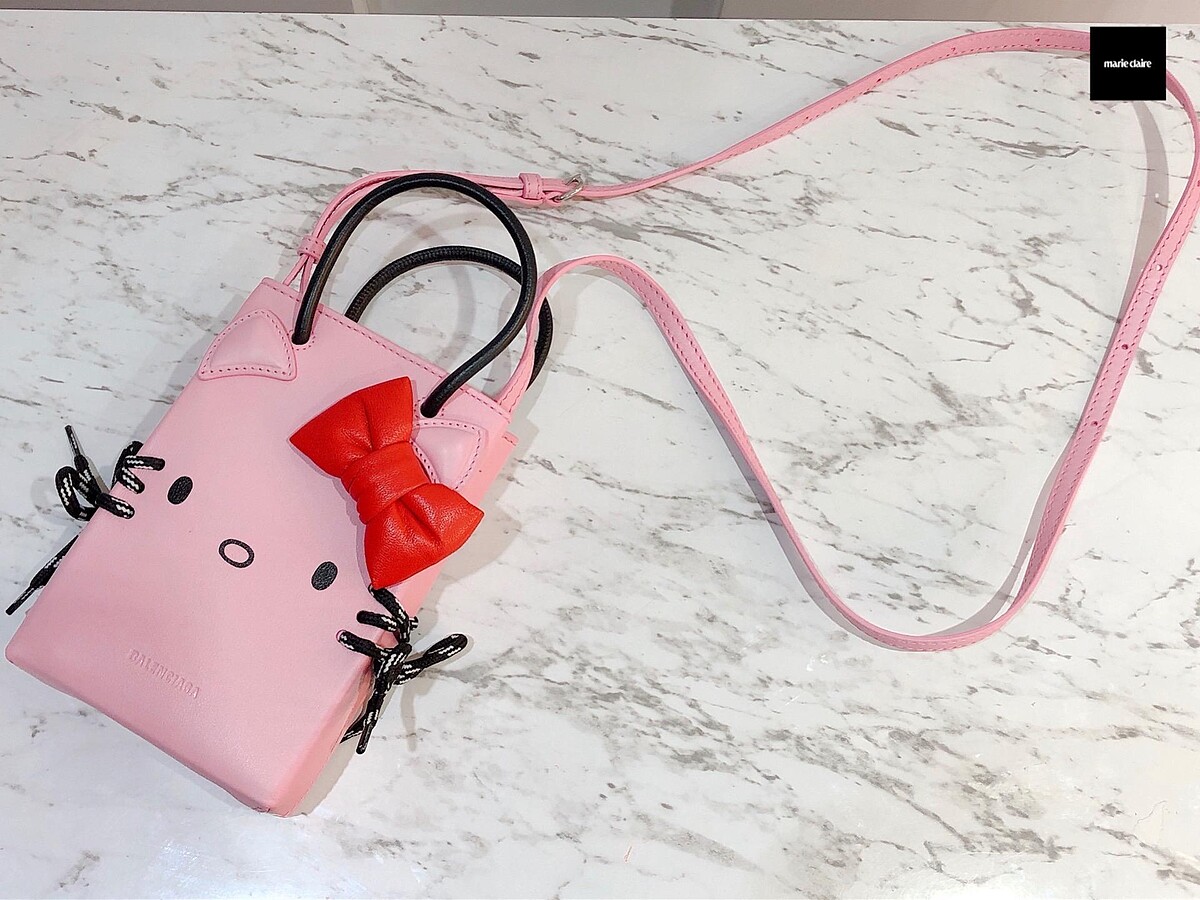 粉色手機包（NT$34,300）。