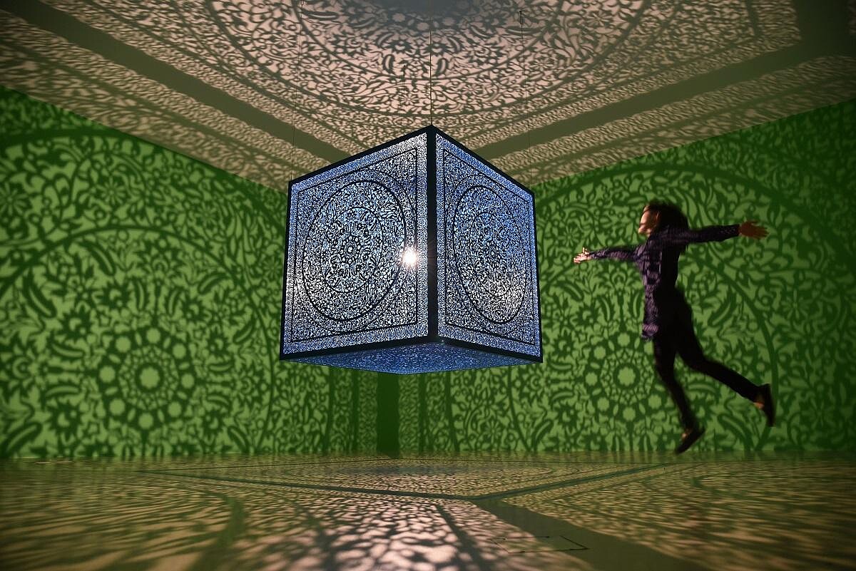 Anila Quayyum Agha （巴基斯坦 / 美國）作品：「給自己的花」，2016