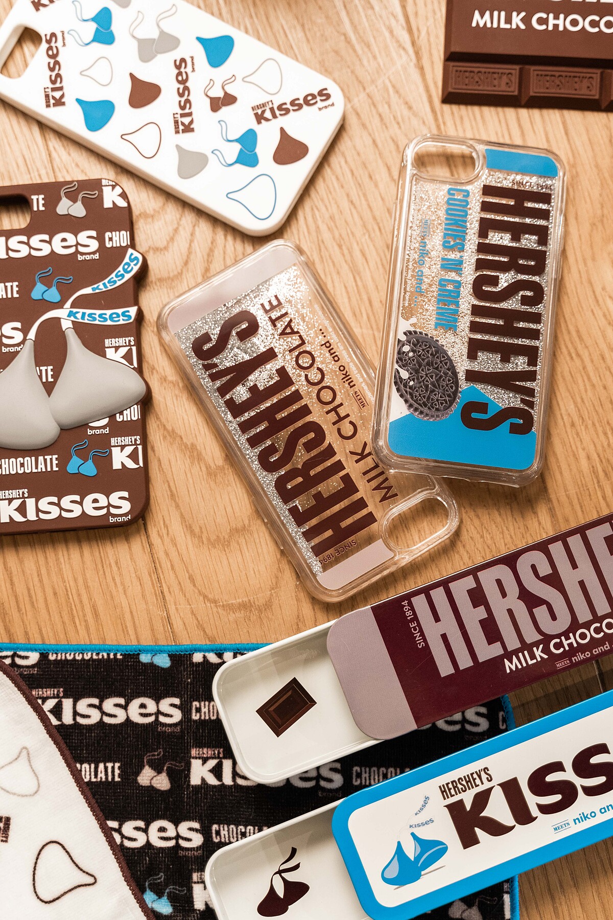 niko and ... &times; HERSHEY&rsquo;S IPHONE手機殼