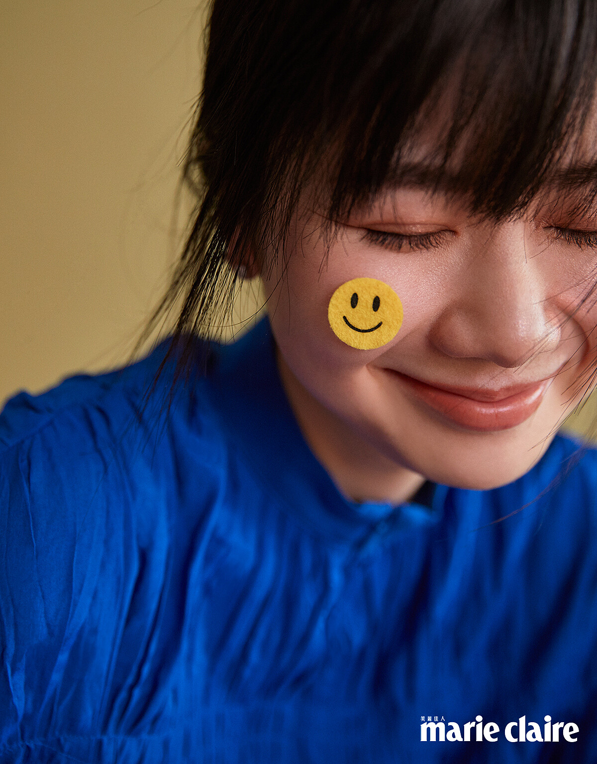 藍色抓褶洋裝,H&M。