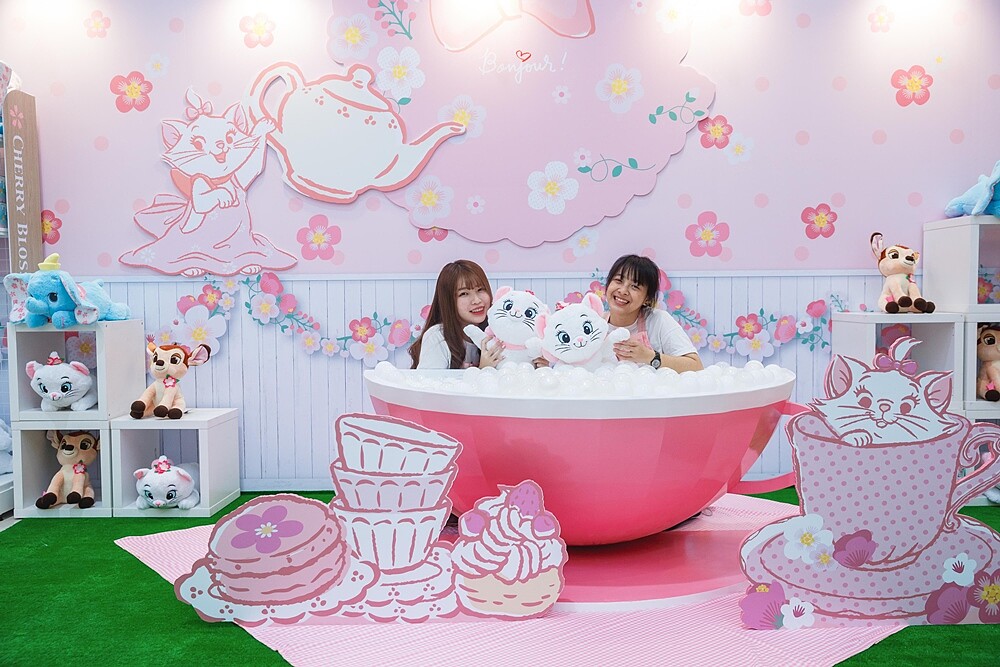 高雄店打卡點：瑪麗貓主題午後時光咖啡杯