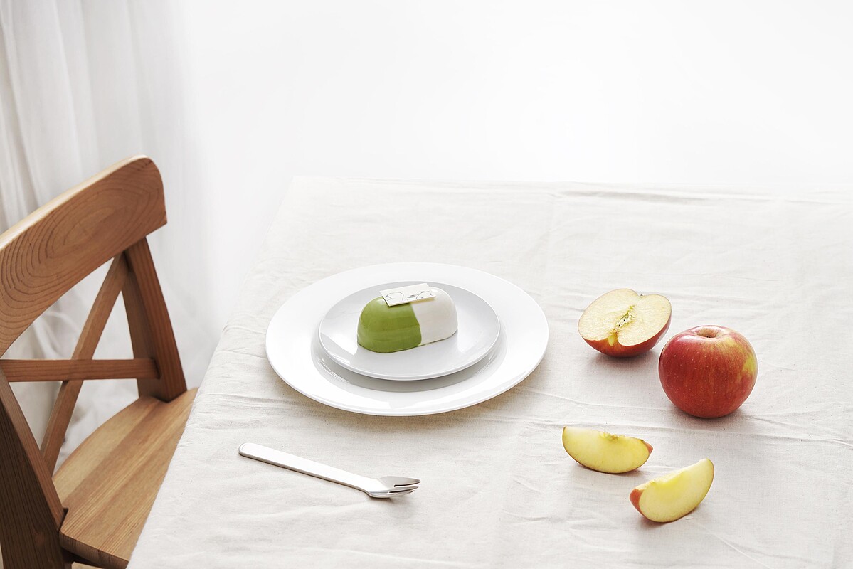 Equality (平等)：蘋果慕斯 / 綠檸檬費南雪 / 蘋果果粒紫蘇果凍 / 青檸脆餅。