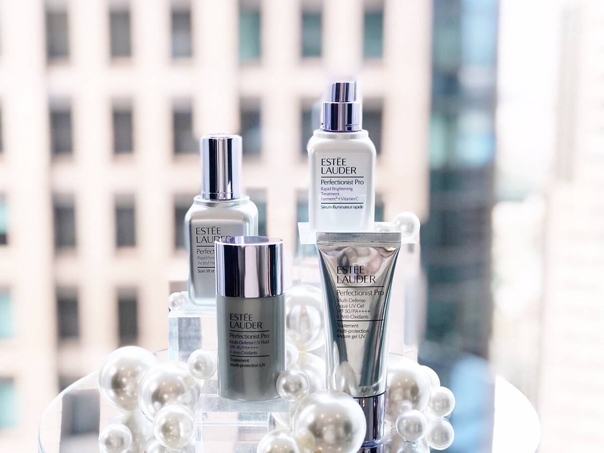 雅詩蘭黛Pro系列目前在台灣買得到的品項有：「小銀瓶」Pro極速緊緻肌密全能精華、Pro全能防曬超輕感水凝露SPF50・PA++++ 3、Pro全能防曬礦物隔離乳SPF45・PA++++、「小白瓶」Pro極速光感煥白全能精華。