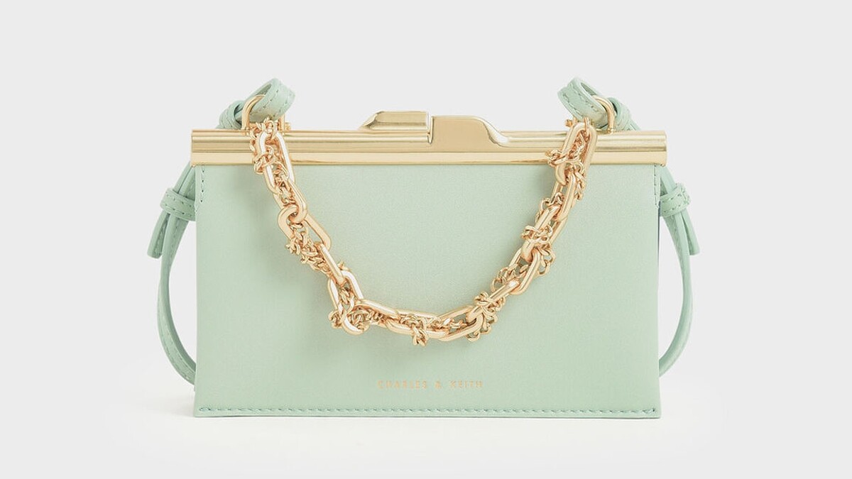 薄荷綠粗鍊手拿包（原價NT$2,790，現正特價NT$1,950）