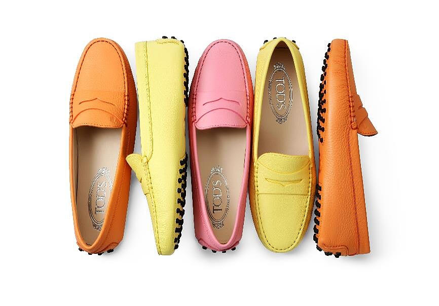 TOD'S螢光荔枝紋牛皮女士豆豆鞋