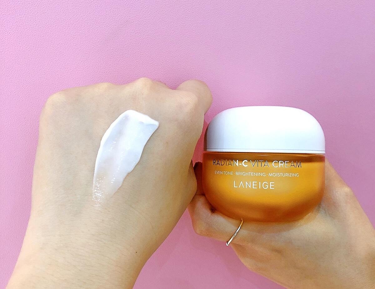 蘭芝維他命C淨膚霜質地