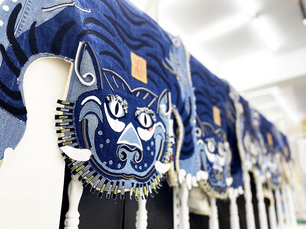 誠品生活AXES｜虎皮地毯｜推薦價39,800元(大)、29,800元(小)｜4/30前預購九折。