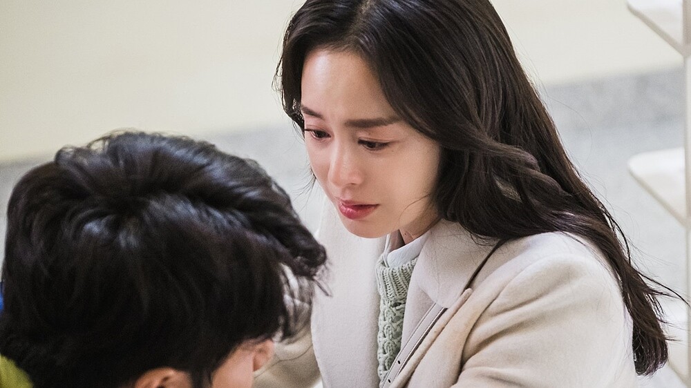 愛，是一個人能對另一個人做的最大的奉獻。用心愛你的人，請視若珍寶、別輕易傷害。