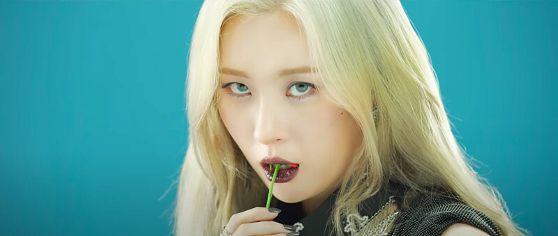 圖片｜宣美〈 LALALAY 〉 MV 截圖