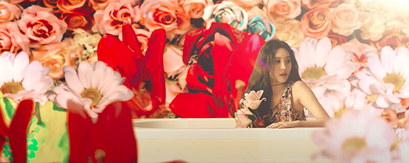 圖片｜宣美〈 Gashina 〉 MV 截圖