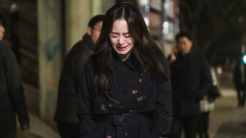 遇到不對的人，你要學會頭也不回地帥氣離場，即使淚流滿面，也要堅強為感情畫下句號。