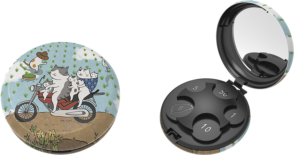 誠品生活expo｜夏日療癒插畫季｜熱銷商品「貓小姐零錢盒」，專屬台日幣設計，對應不同銅板大小整齊歸位，加上附有化妝鏡設計，成為旅日必備神器。