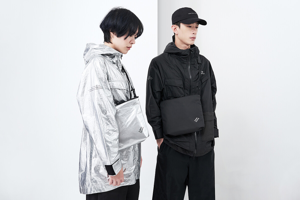 誠品生活AXES｜「AXES Market快閃市集」｜ 以環保利用材質結合科技感設計製成包款的台灣設計師品牌「FYBER FORMA」