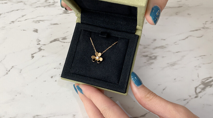 Van Cleef & Arpels Frivole吊墜項鍊