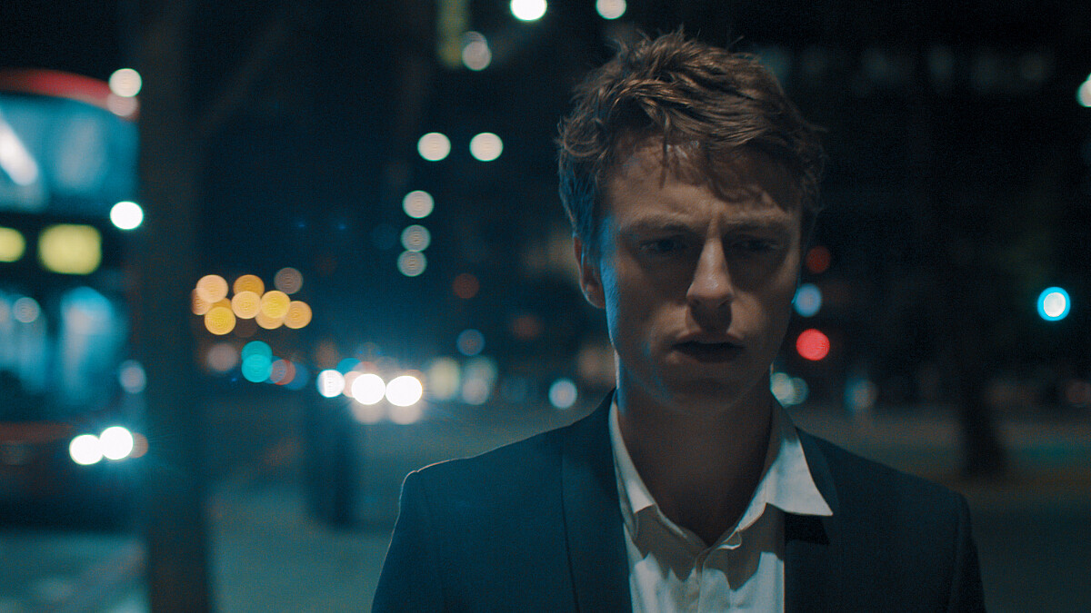 全球首部互動電影《晚班》！觀眾的抉擇將導致截然不同的結果...你會怎麼選擇？