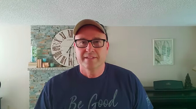 圖片|截圖自《Dad, How Do I?》