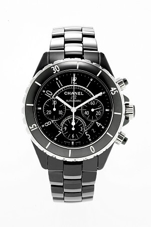 Chanel J12計時功能錶於2002年推出