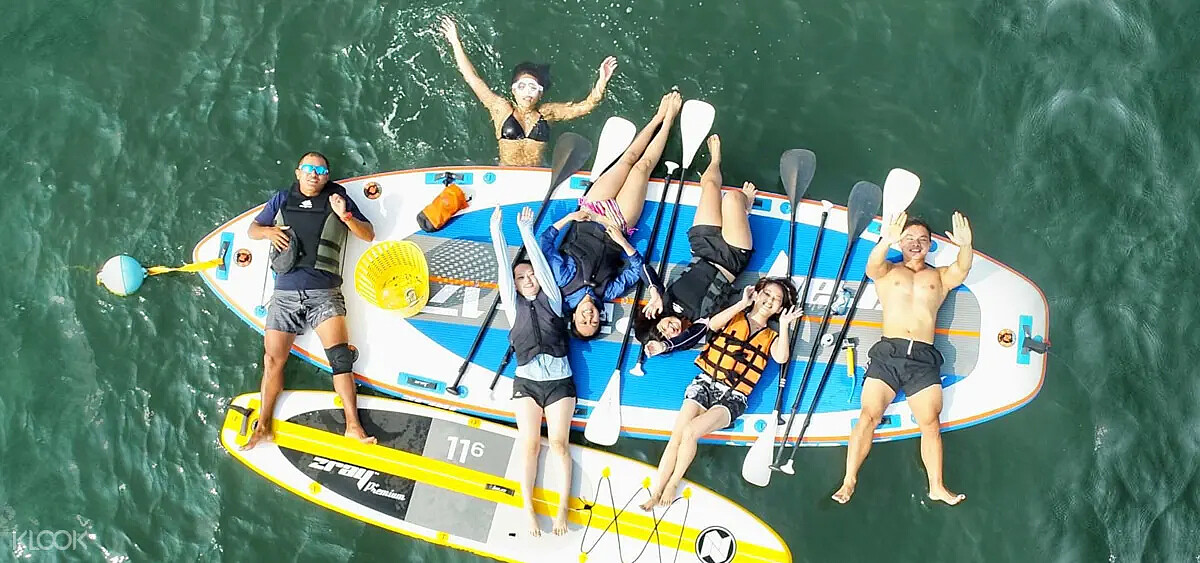 在台南漁光島體驗海上漂浮的樂趣。Source: KLOOK