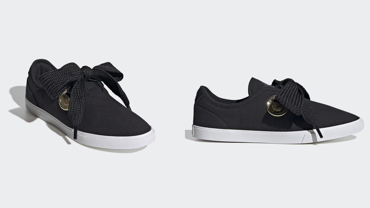 adidas Originals Sleek寬版鞋帶小黑鞋，NT2,690