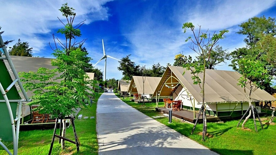 全台首座海邊豪華露營區!台中「向海那漾」聽海聲入眠、獨享五星級設施,旁邊就是海水浴場