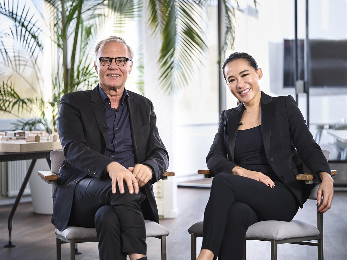 (左)荷蘭國寶級建築師Tom Postma(右) 珠寶藝術家Cindy Chao