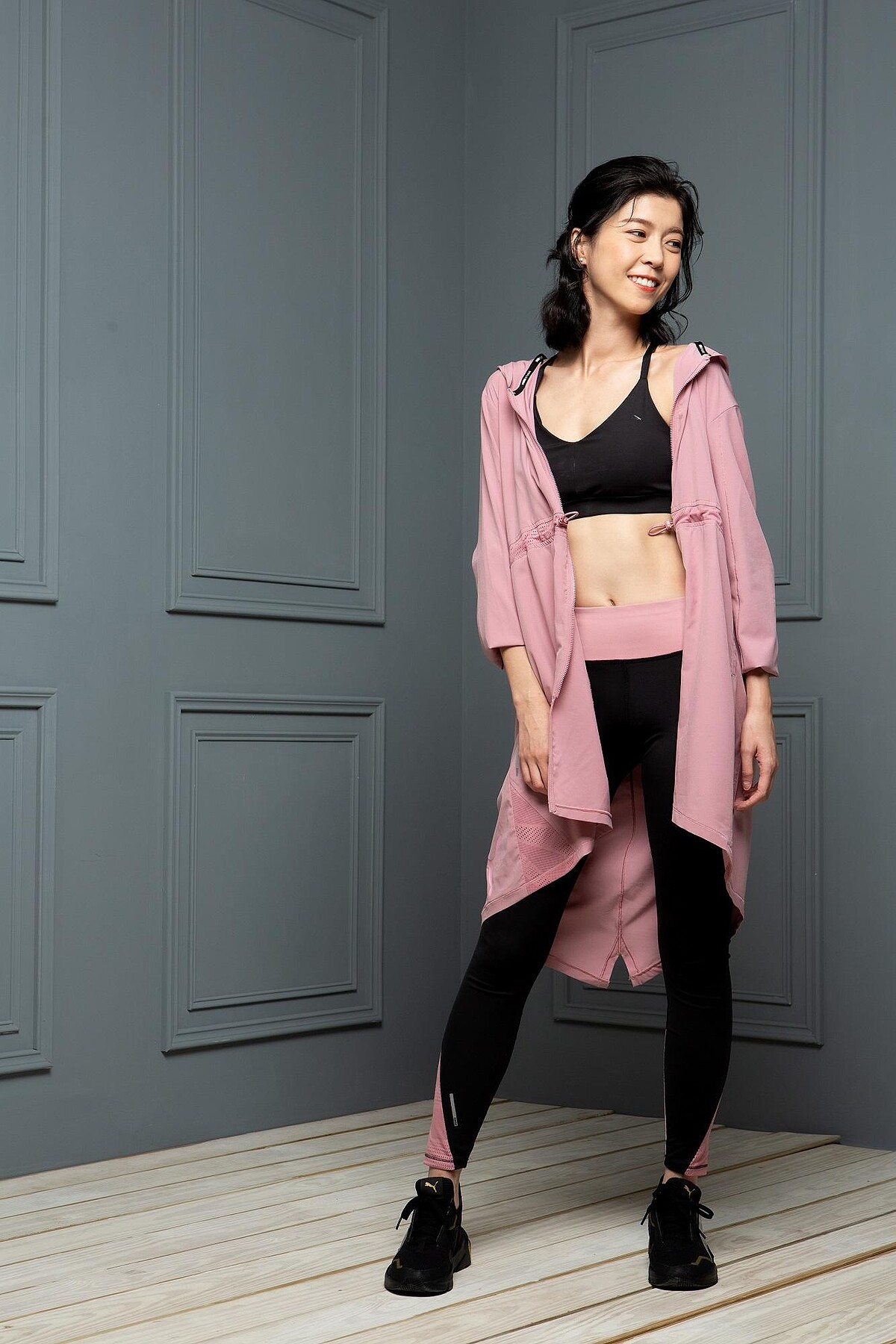 PUMA訓練系列Studio長版連帽外套,NT2,580、PUMA訓練系列低衝擊運動內衣,NT1,280、PUMA 9分緊身褲,NT1,780、PUMA TRAINING訓練系列Provoke XT鞋款,NT3,280。