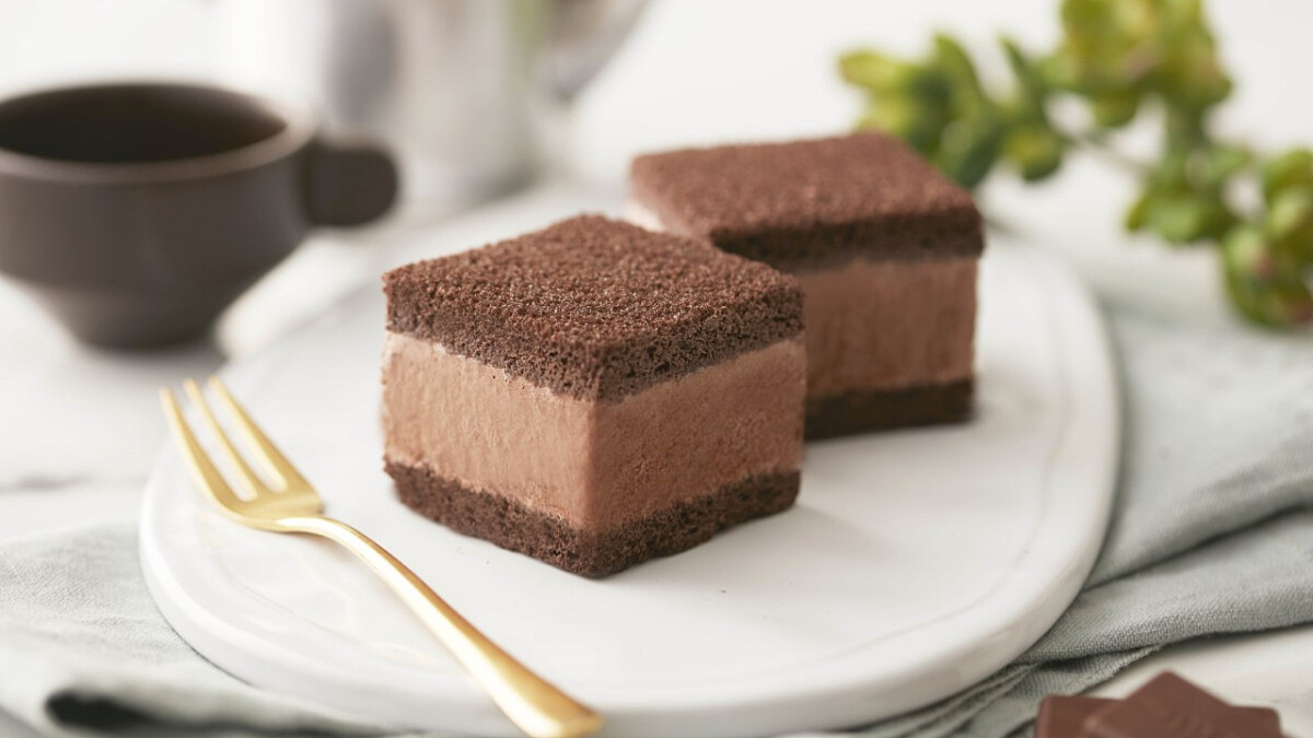 COLD STONE X Hershey’s全新跨界聯名！「濃巧克力冰心蛋糕」7/13開賣，使用100% Hershey’s好時純天然可可粉打造