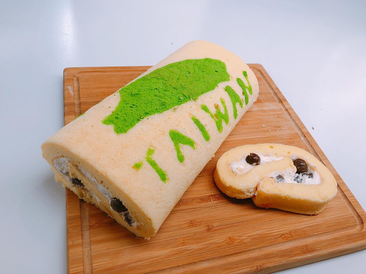 誠品生活松菸店8/5、8/19動手玩也推手作台式古早味甜點，香醇厚實的雞蛋糕與生乳捲，讓您動手回憶濃濃台灣味。