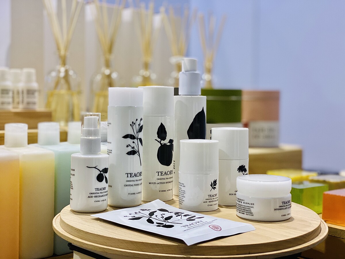 誠品生活expo BEAUTY｜「一日茶事」以自然農法栽種茶園，採台灣茶葉為天然基底研發專利成份「東方六茶萃取精華」