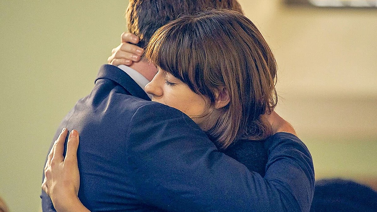 分手後，你要比以前更美！請始終相信：幸福有時會遲到，但從不缺席。