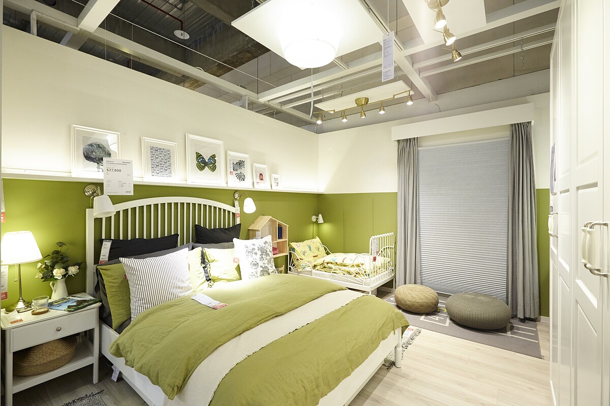 牆面立邦色號 AMARELO GELB 203 綠色;IKEA白