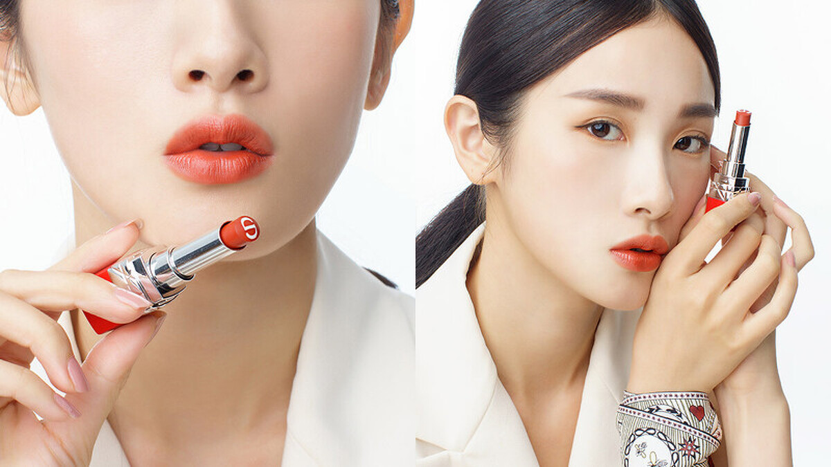 迪奧超惹火精萃唇膏唇膏707印有CD字樣美到令人覺得捨不得用，囤貨兩支很合理！