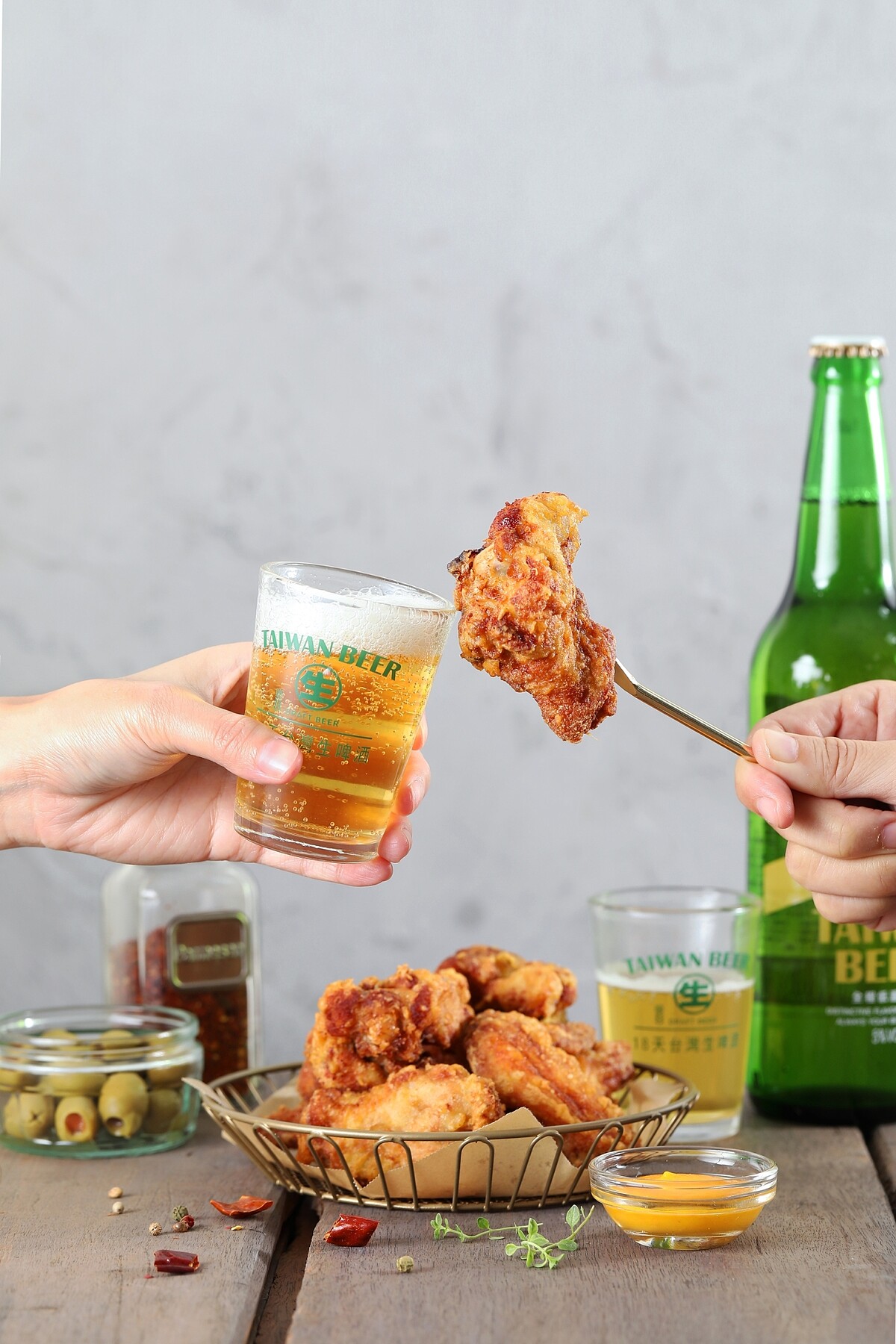 禁止酒駕，未滿18禁止飲酒