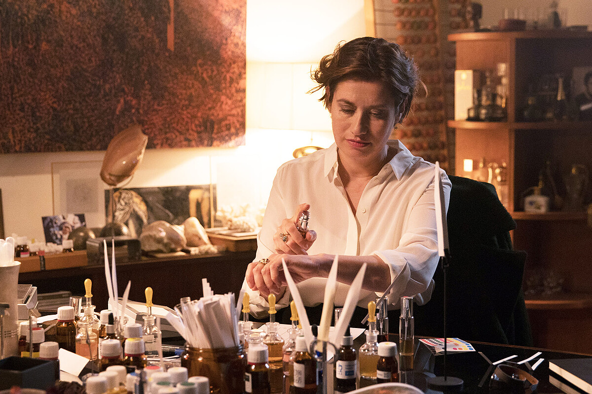 法國影后艾曼紐德芙接演安一角想起年輕時的自己。