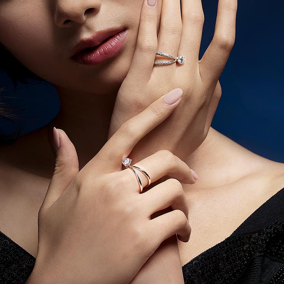 左起：極星戒指、極星璀璨版戒指