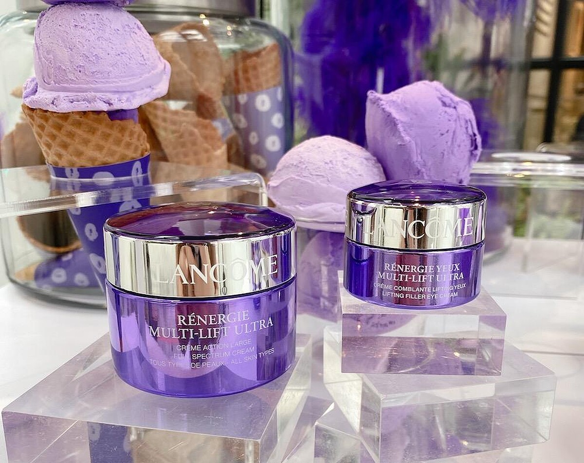 左：青春霜（超緊顏白金淡斑霜）右：青春雪酪眼霜（超緊顏白金緊緻抗痕眼霜）