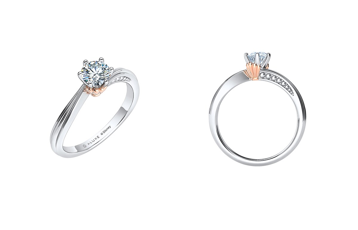 Ocean of Love 求婚鑽戒，主鑽0.30-1.00ct，戒台售價18K NT$26,000/鉑金NT$ 33,200，主鑽價格另計。