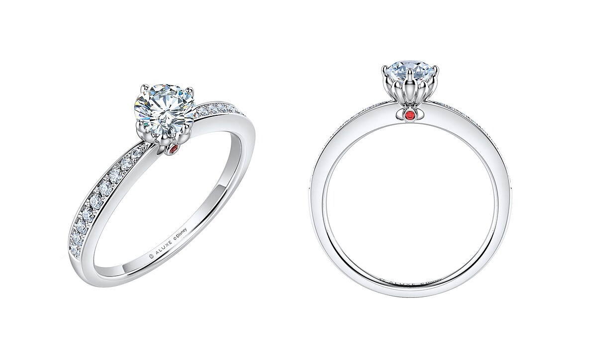 Sparkling Happiness求婚鑽戒。主鑽0.30-1.00ct，，戒台售價18K NT$28,000 / 鉑金NT$ 36,000，主鑽價格另計。