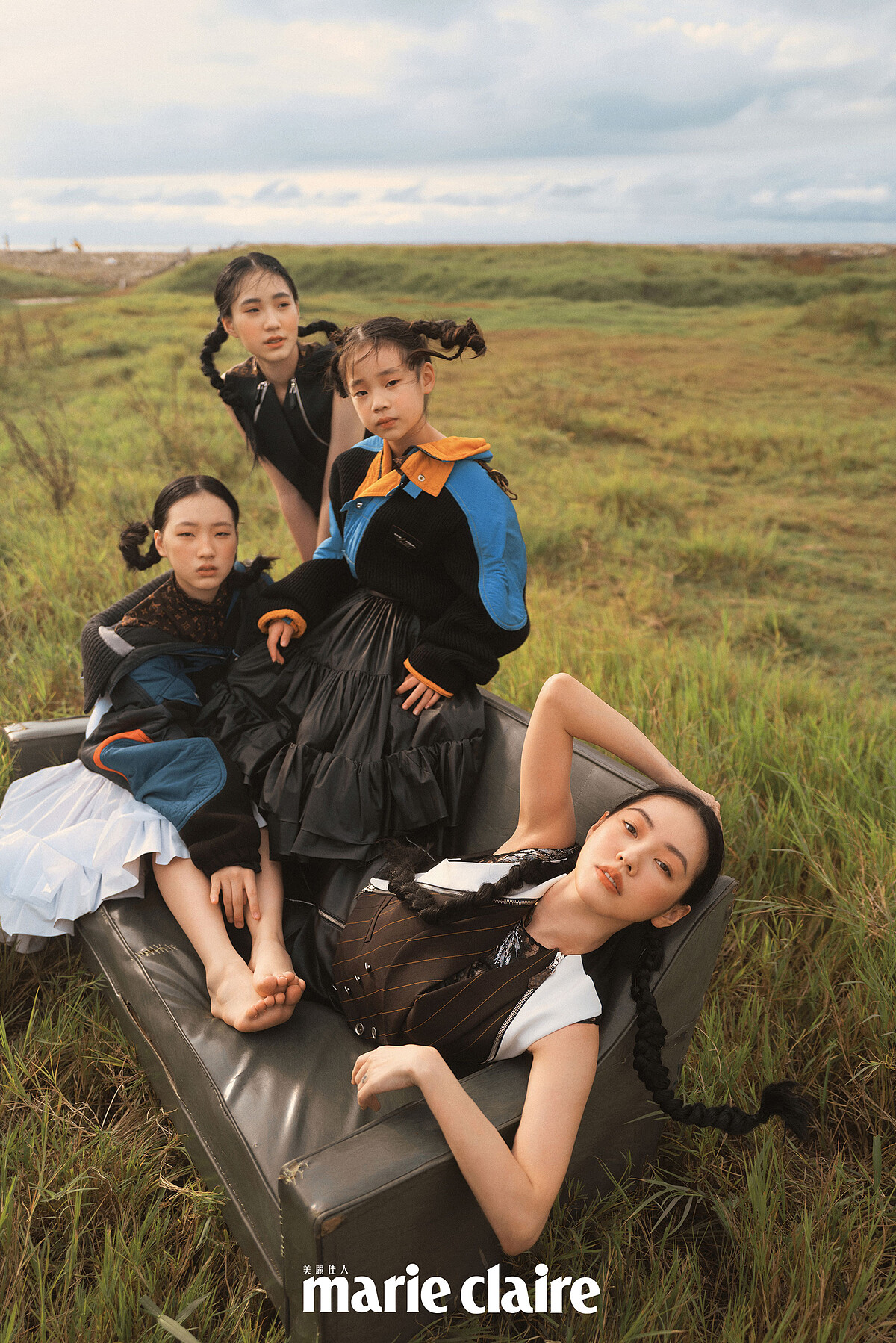 條紋西裝背心、刺繡雪紡紗背心、皮革長褲、科技材質西裝背心、條紋皮革長褲、拼接材質運動外套、黑色皮革荷葉裙、拼接材質運動外套、白色皮革荷葉裙,all by Louis Vuitton。