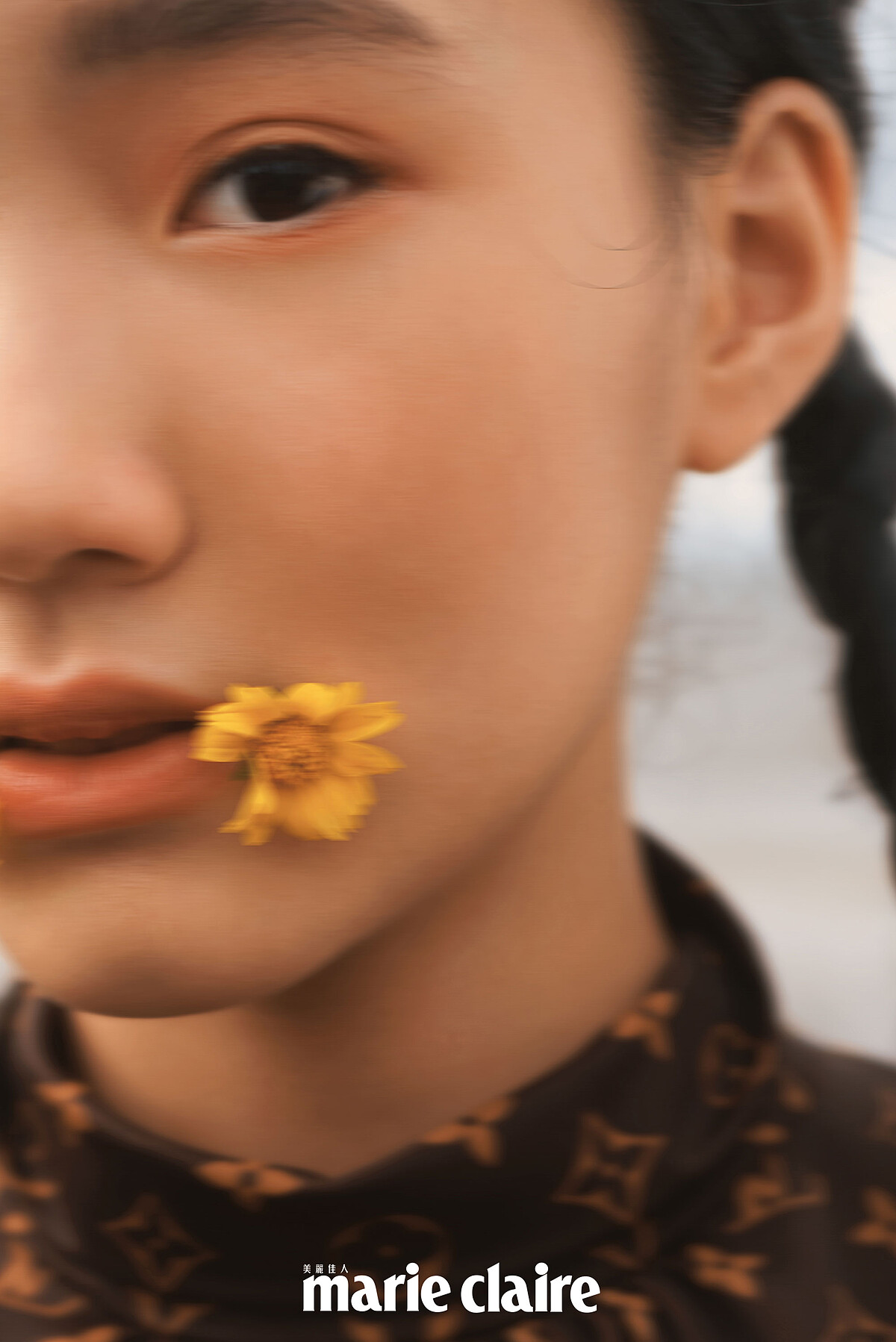 Monogram 印花高領上衣,by Louis Vuitton。