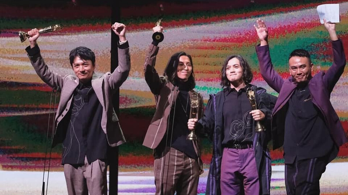 滅火器成軍20年奪金曲最佳樂團獎！主唱大正哽咽：「我們可以站在這裡，是因為我們很認真在做音樂，而且做得很好。」