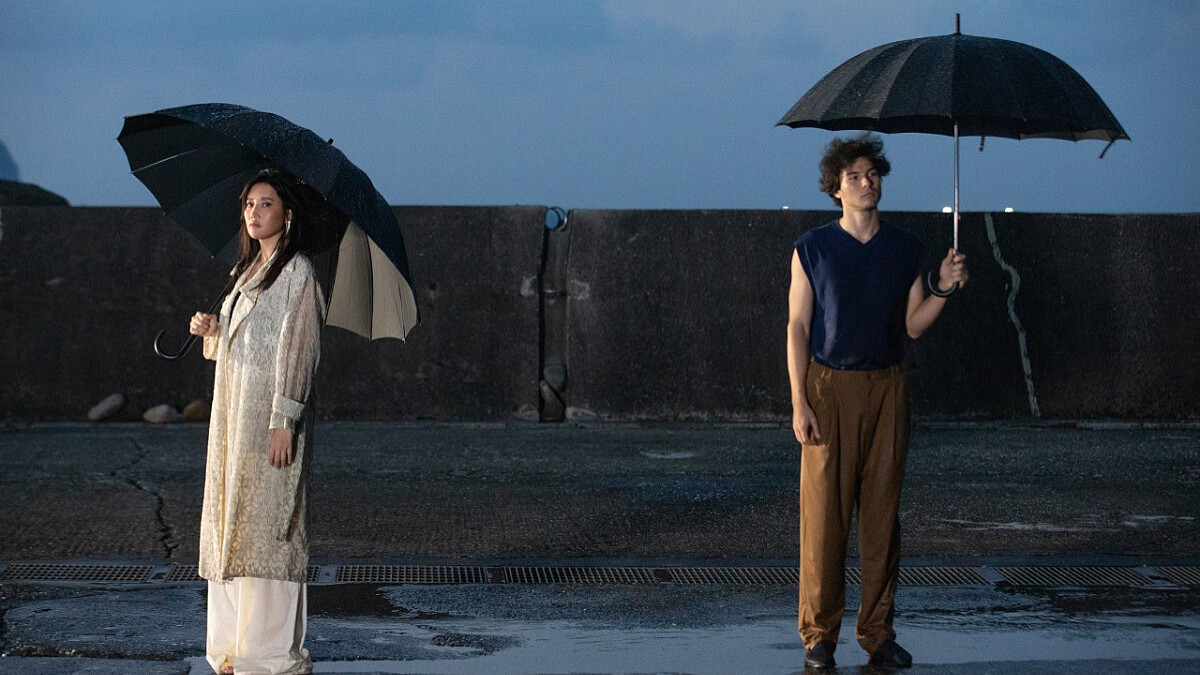 A-Lin新歌〈抱歉 我不抱歉〉MV找來男神鳳小岳跨刀演出！上演唯美「觸不到的戀人」虐戀