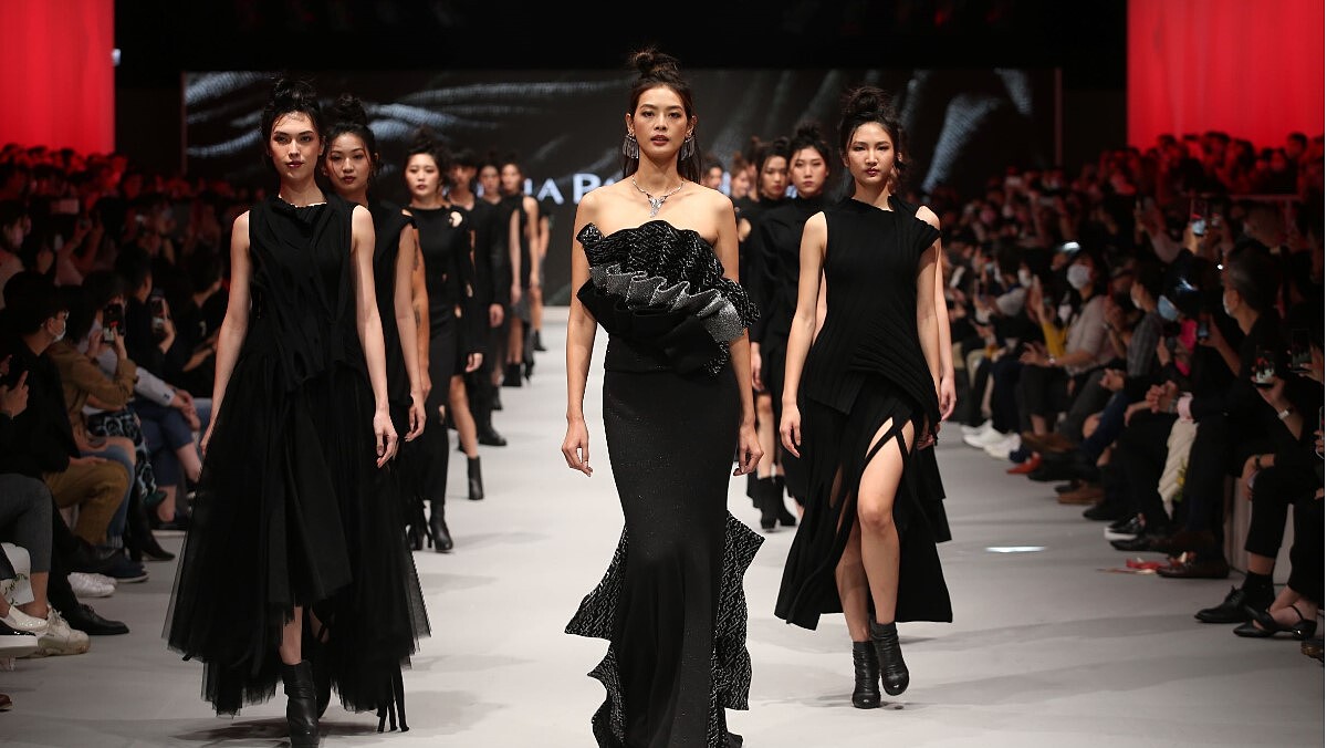 2020臺北時裝週｜GIOIA PAN潘怡良以山川海洋自然之美，打造一場素織雅韻的時尚盛宴