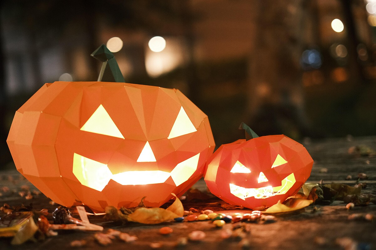 誠品生活文創平台expo｜匠紙｜南瓜擺飾｜推薦價480元(大)｜推薦價300元(小)。