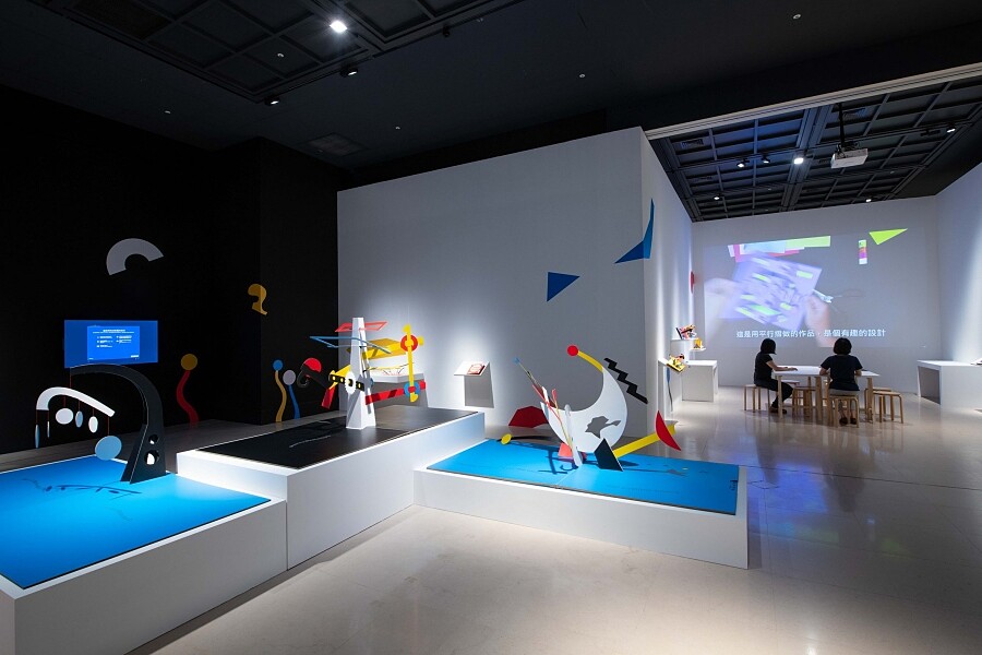 大衛．卡特展區有放大5倍的立體書